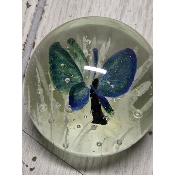 Vintage Glass Paperweight w/ Green & Blue Butterfly 2 1/2" Art Glass Beautiful - Picture 7 of 13